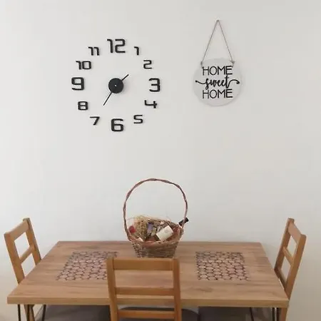 Apartman Stan ,istocno Sarajevo 26 *